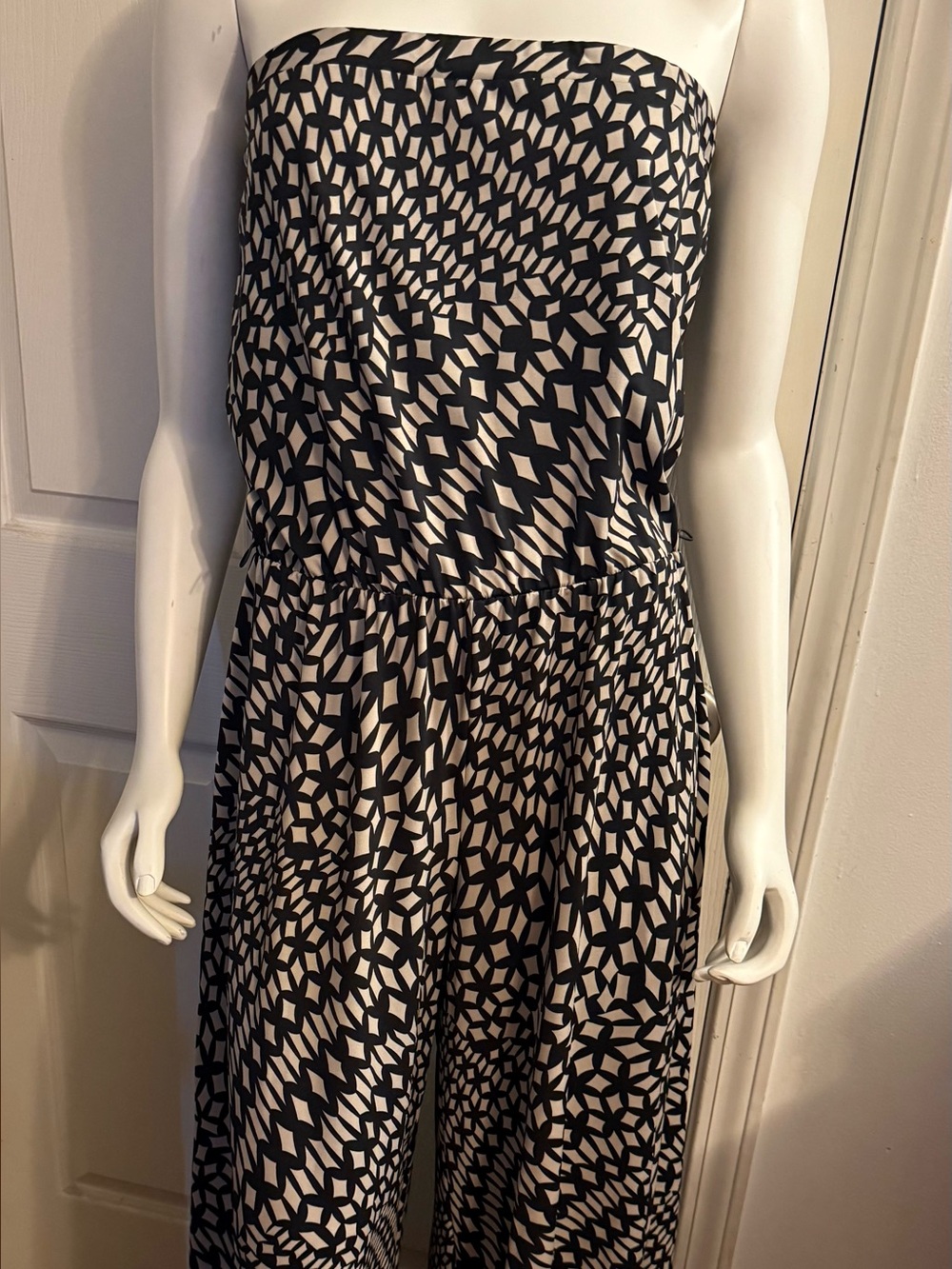 MSK Strapless Black and White Geometric Jumpsuit